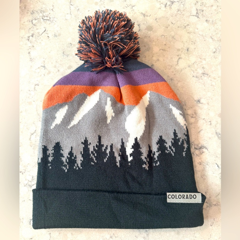 Colorado Beanie Uluru Apparel NWOT